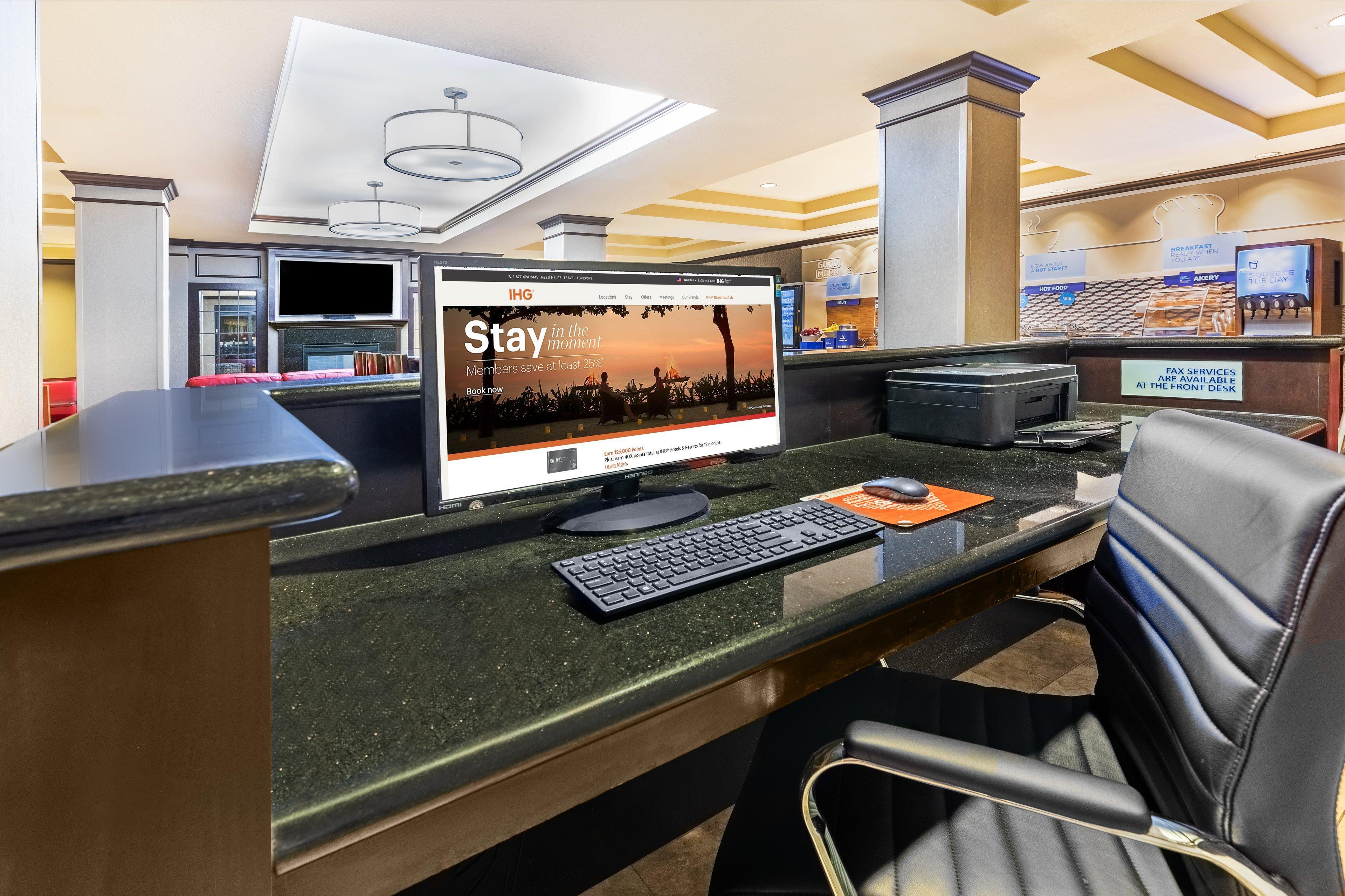 Holiday Inn Express Hotel & Suites Floresville By Ihg Exterior foto