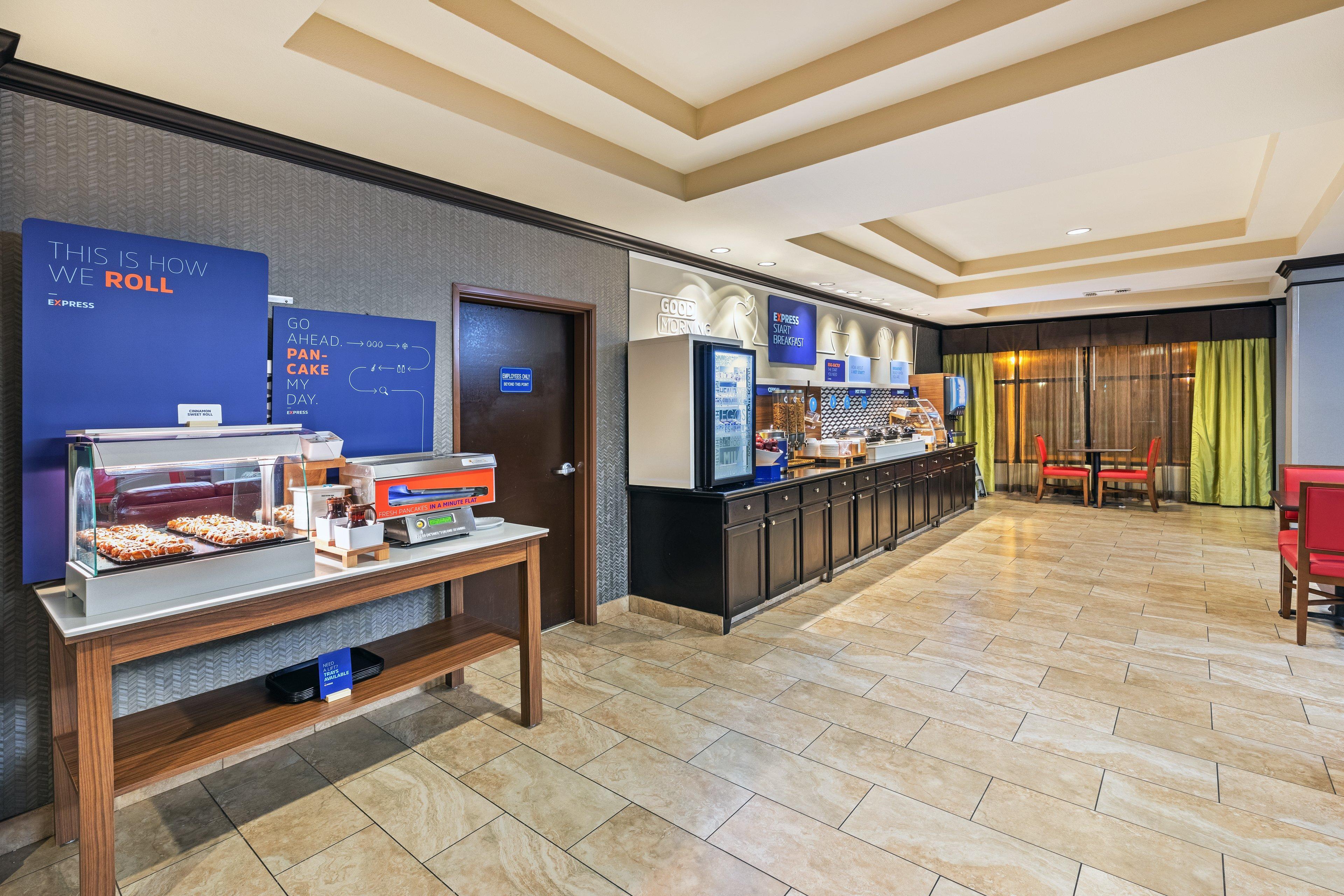 Holiday Inn Express Hotel & Suites Floresville By Ihg Exterior foto