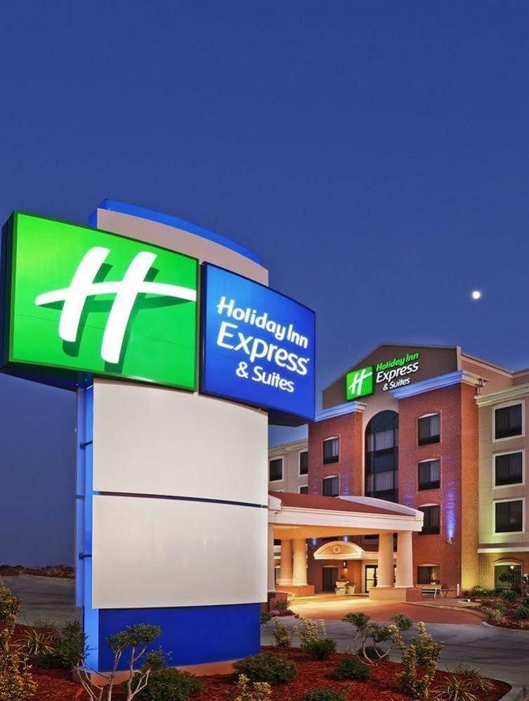 Holiday Inn Express Hotel & Suites Floresville By Ihg Exterior foto